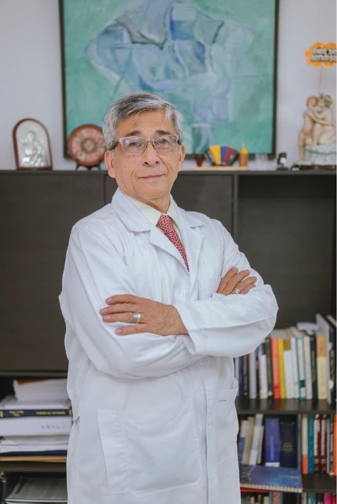 Dr. Rodrigo Betancourt, neurólogo